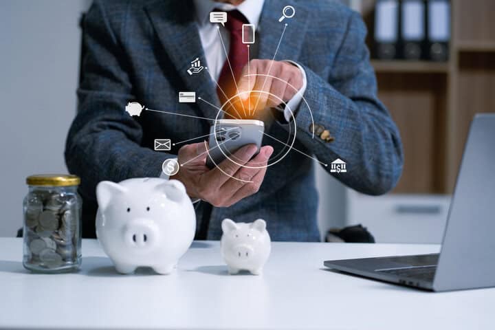 What No One Tells New Creators About Managing Money Photo