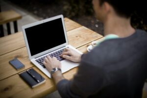 How To Start A Blog And Make Money Online Photo
