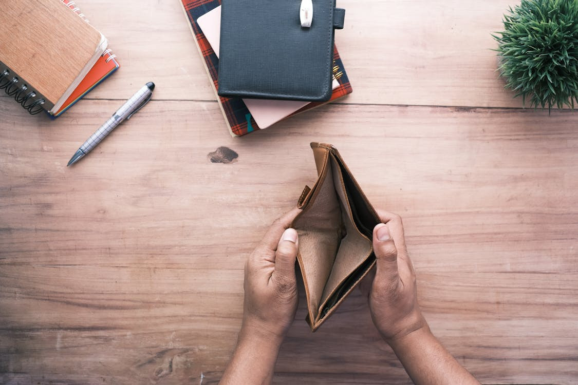 10 Quick Ways To Cover A Pay Gap Photo